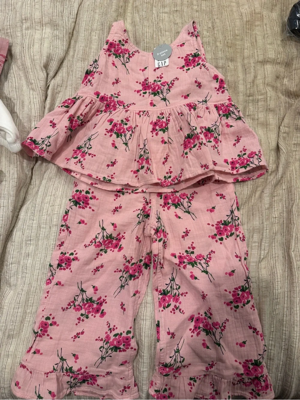 GAP Girls 3T Clothes Bundle